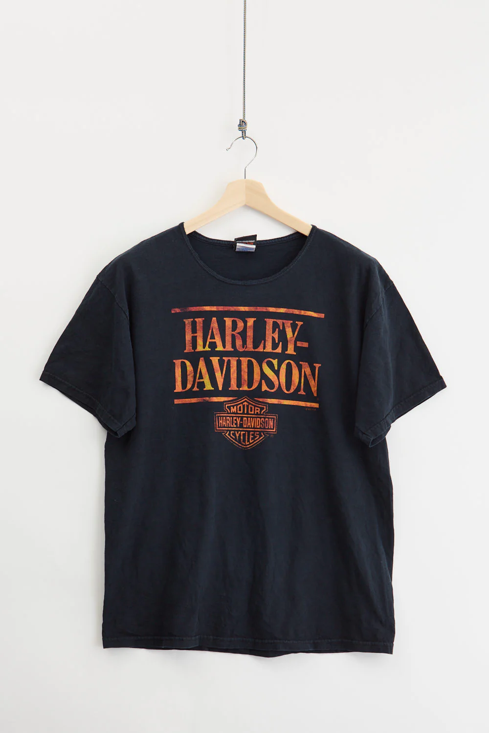 Harley Tee (L)