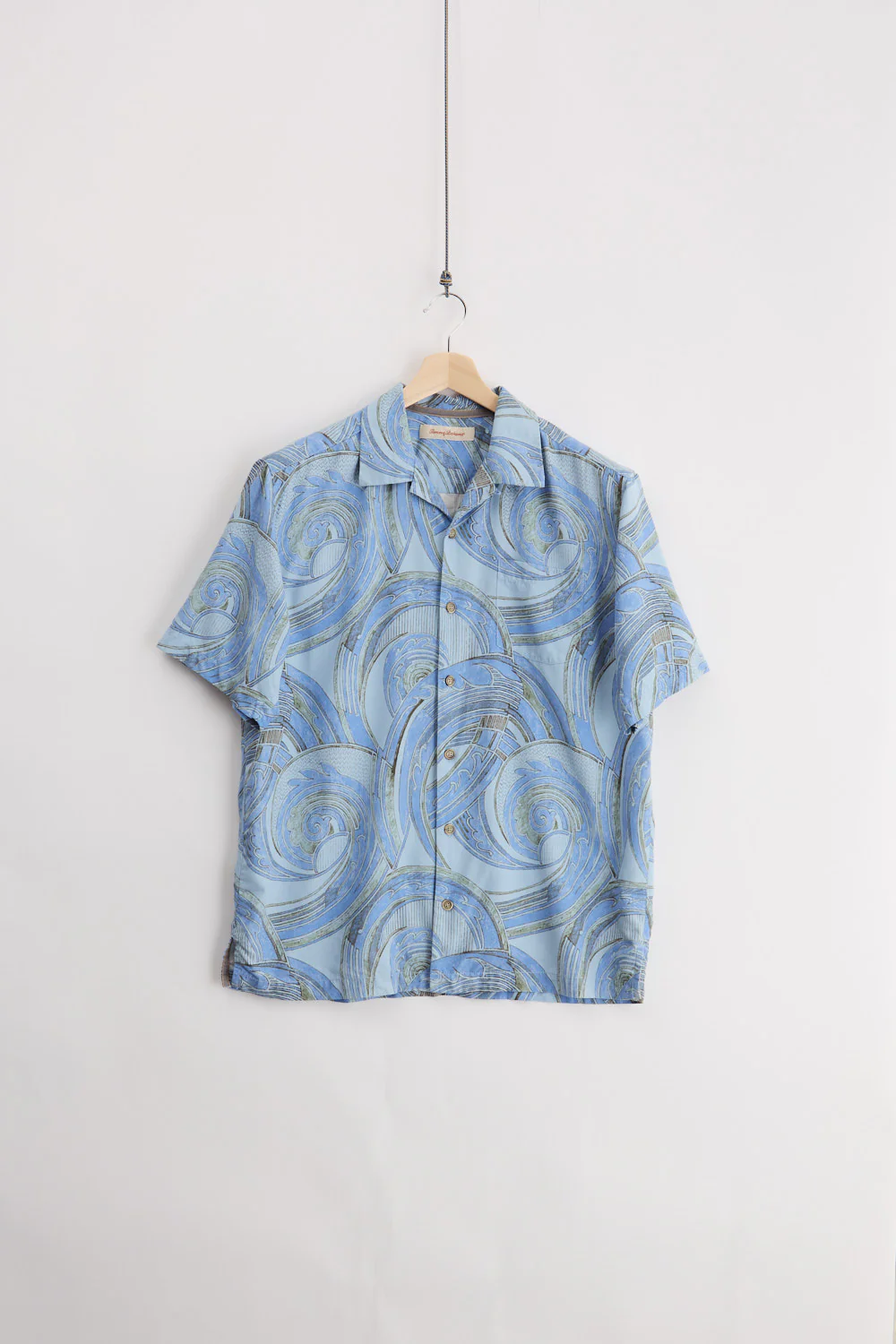 Tommy Bahama Silk Shirt (M)