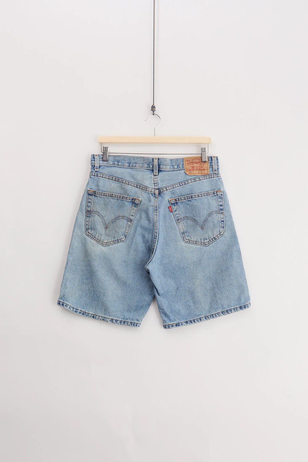 Levi's 550 Denim Shorts (W30) - Image 2