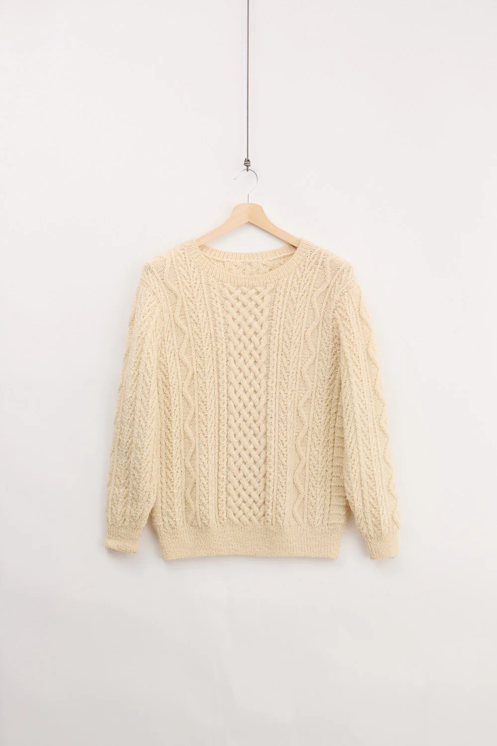 Traditional Knit Sweater (M)
