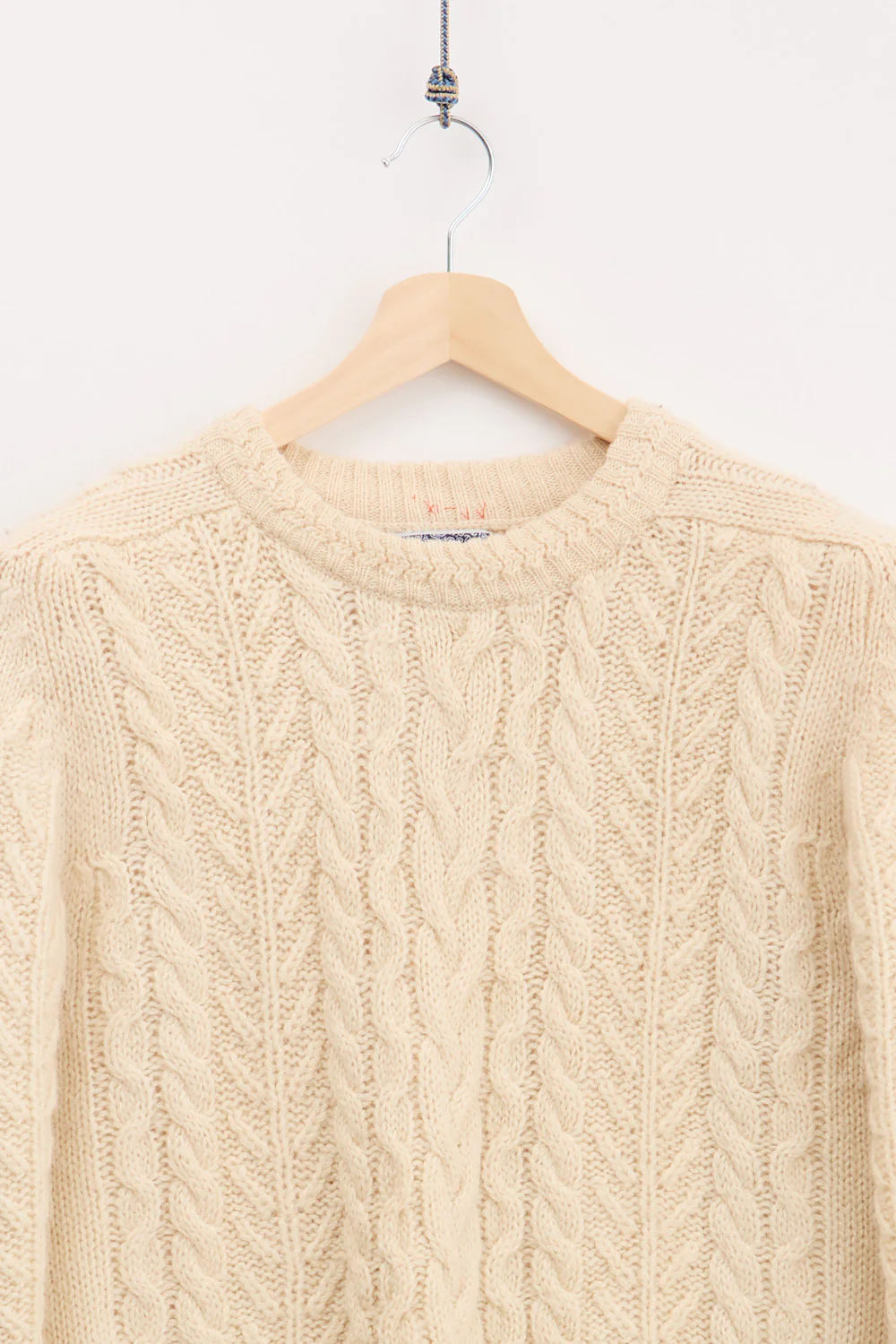 Traditional Knit Sweater (M) - Image 2