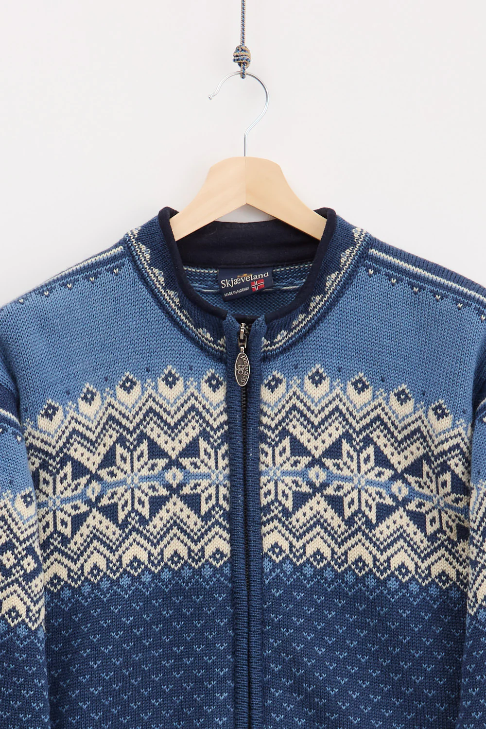 90's Skjæveland Traditional Norwegian Knitted Zip  (S) - Image 2