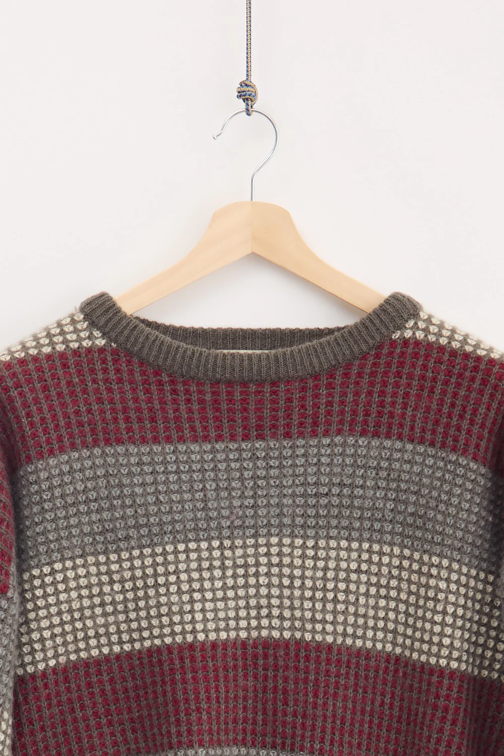 Traditional Wool Sweater (M) - Image 2