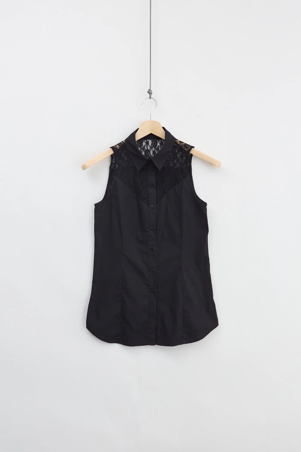 Guess Sleeveless Shirt top (S)