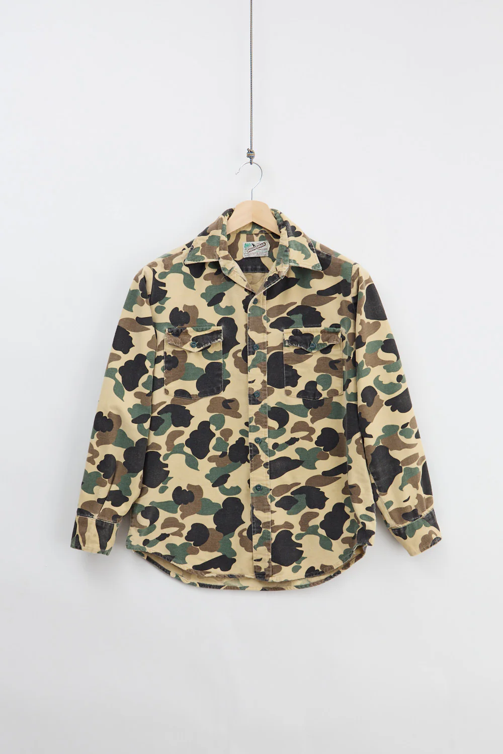 80's The Woodsman Camo Shirt (S)