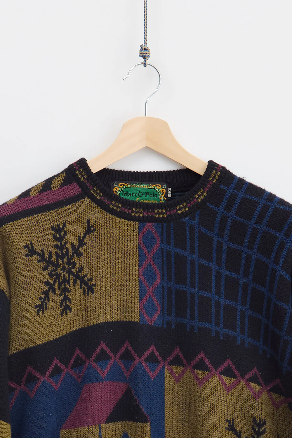 Heavyweight Jaquard Knit Sweater (L) - Image 2