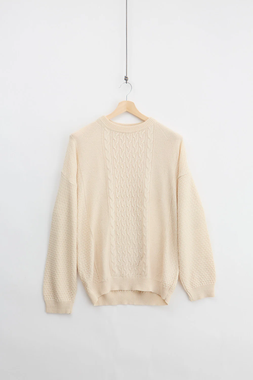 Classic Cable Knit Sweater (XL)