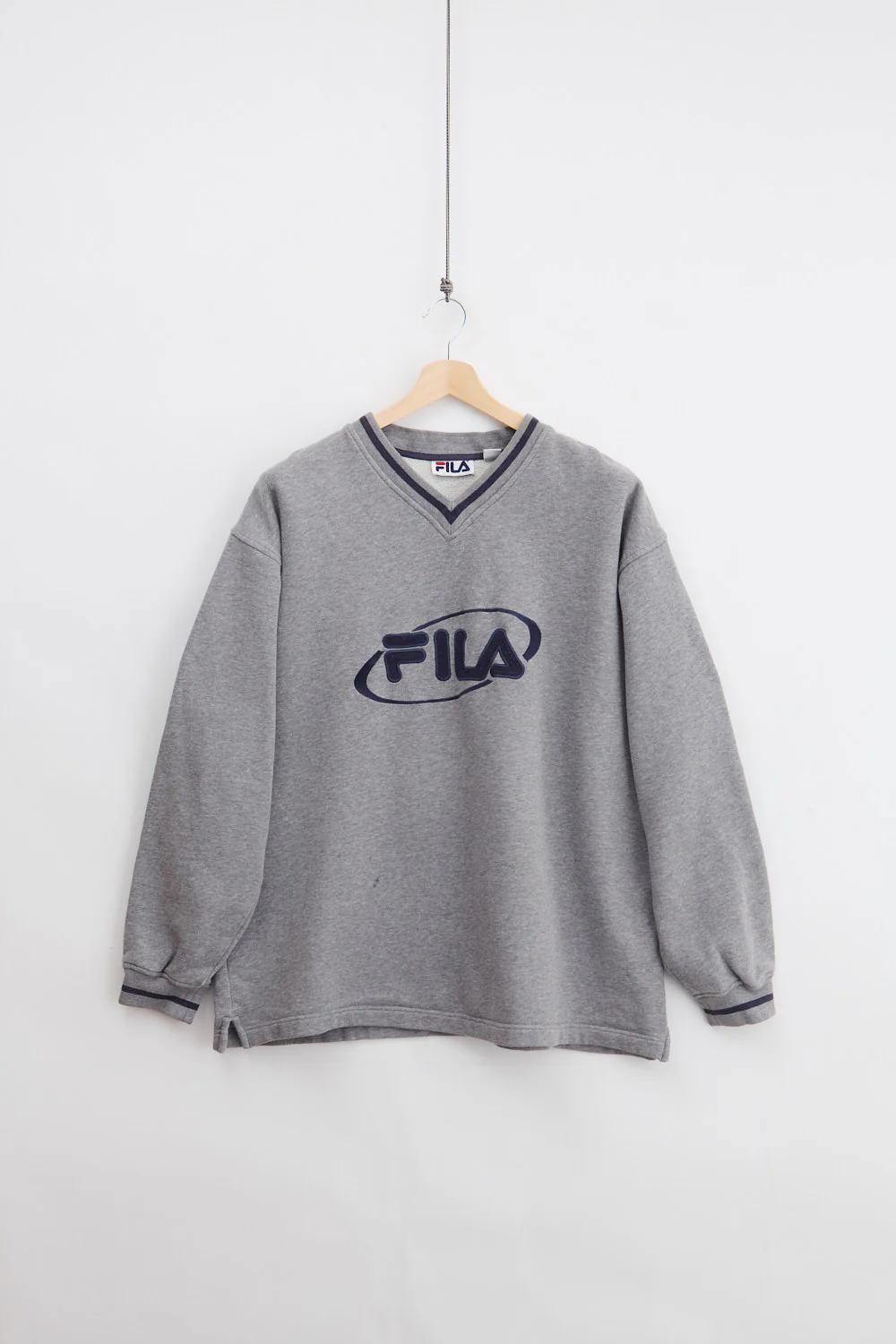Fila V-Neck Sweatshirt (XL)