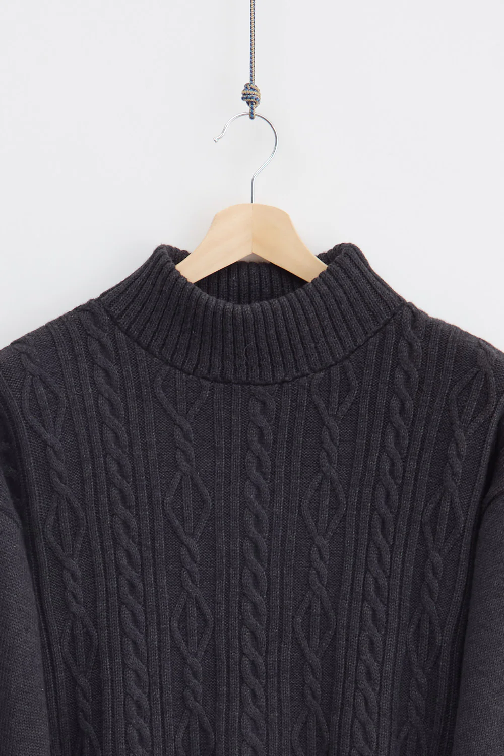 Mock Neck Wool Cable Knit Sweater (M) - Image 2