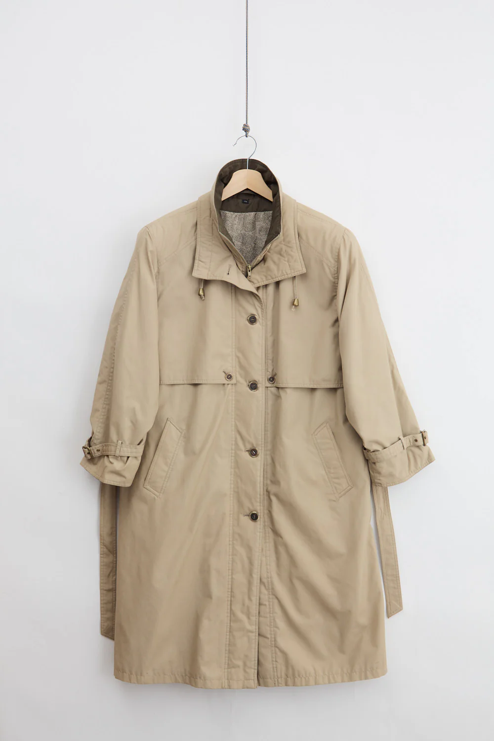 Light Padded Long Trenchcoat  (M)