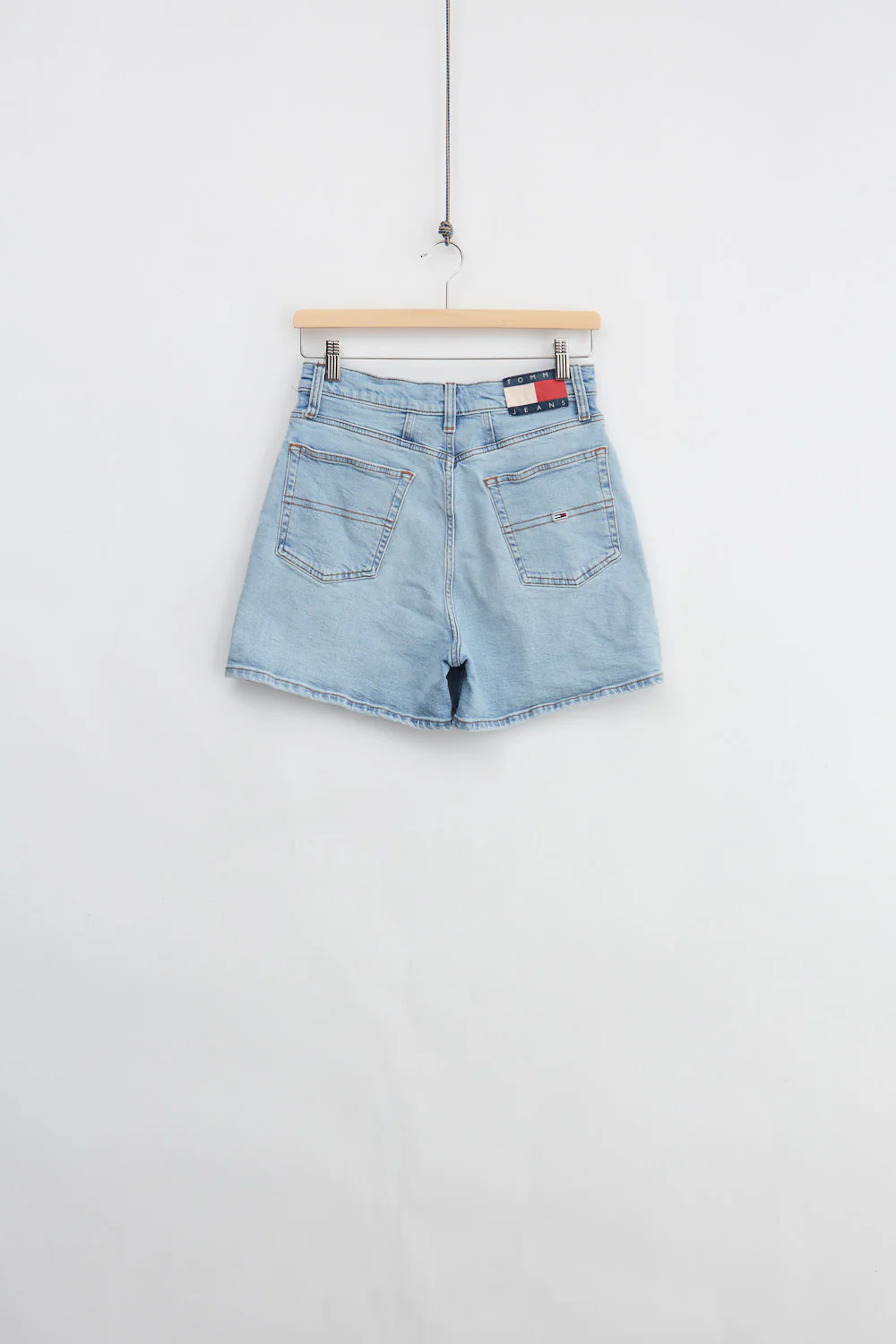 Tommy Jeans "Mom Jean Shorts" (W27) - Image 3