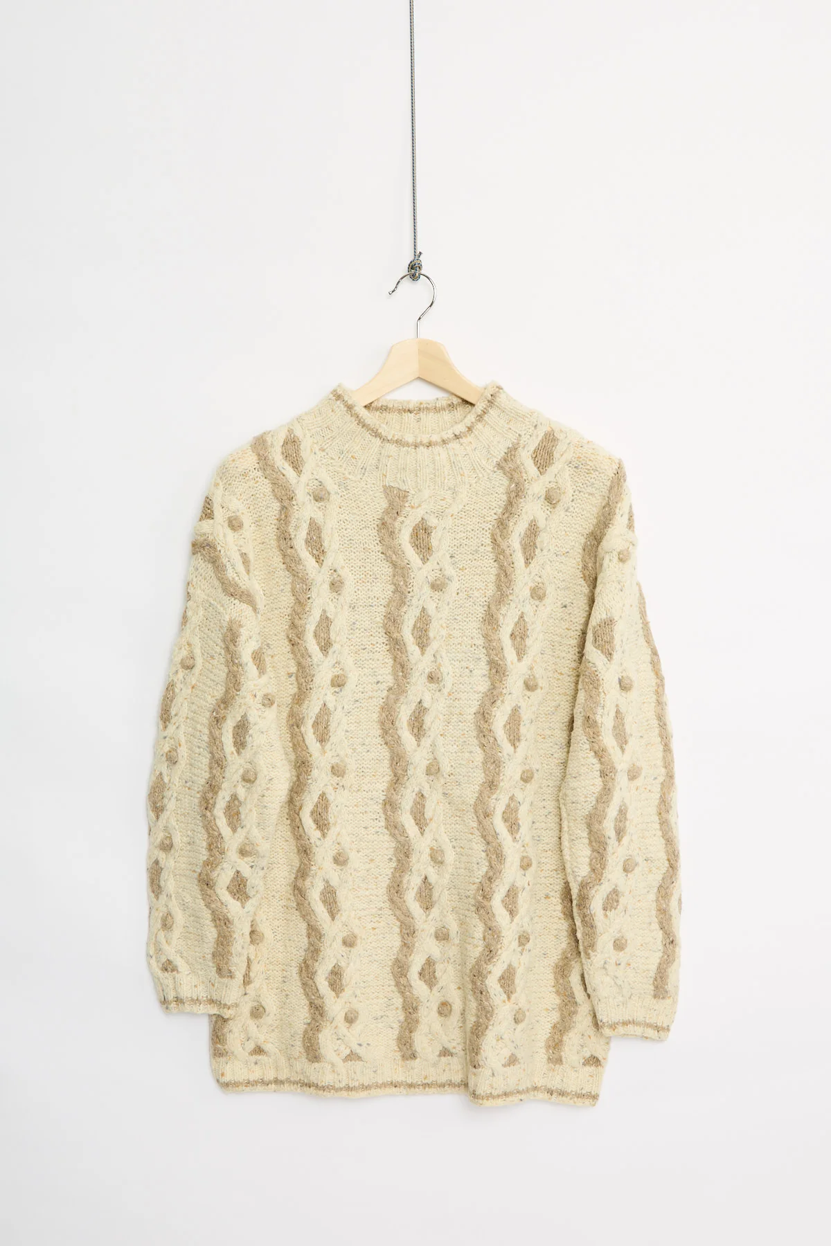 90's cable knit sweater (L)