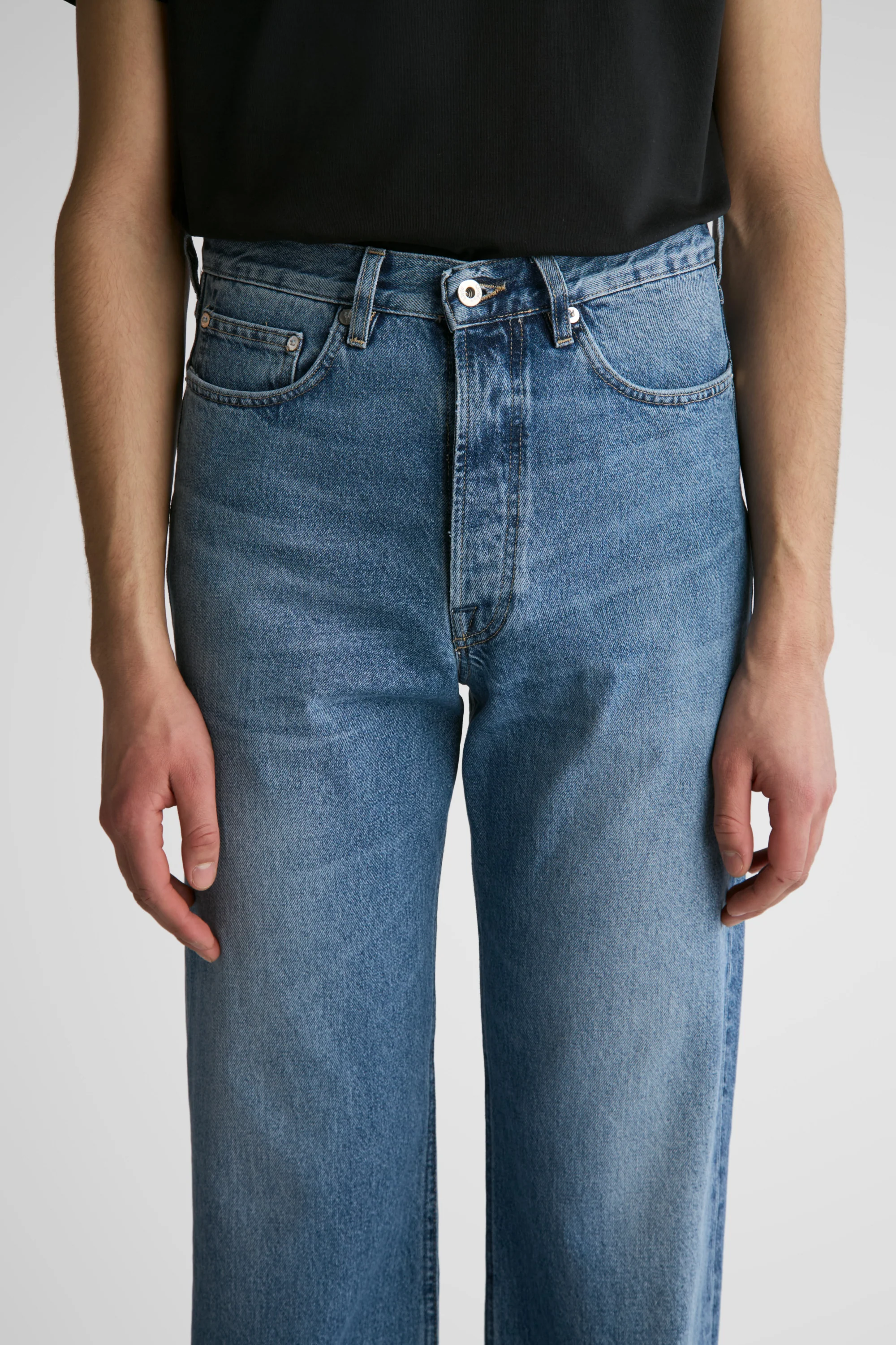 Barnes Japan New Blue - Image 11
