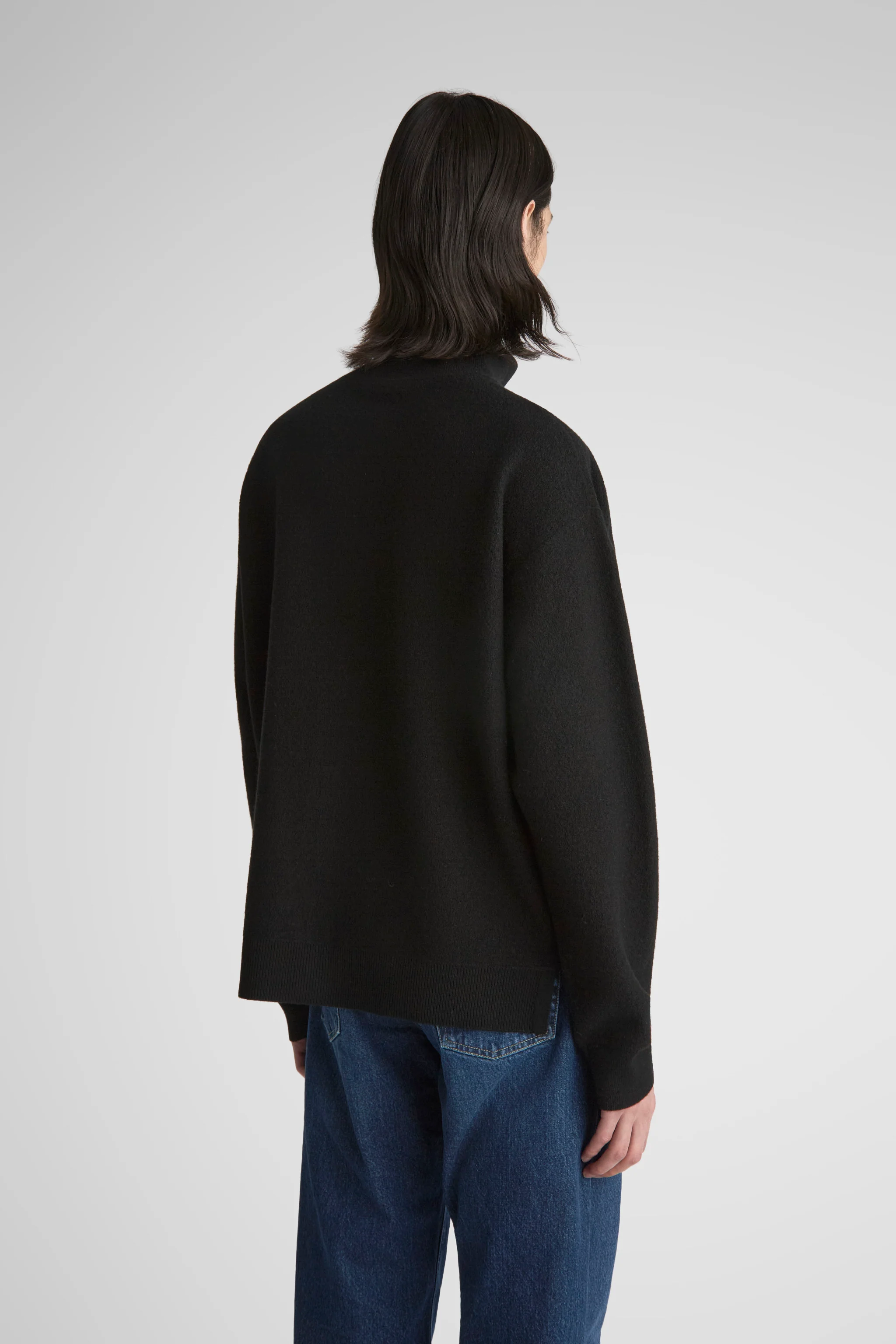 Buzz Black - Image 4