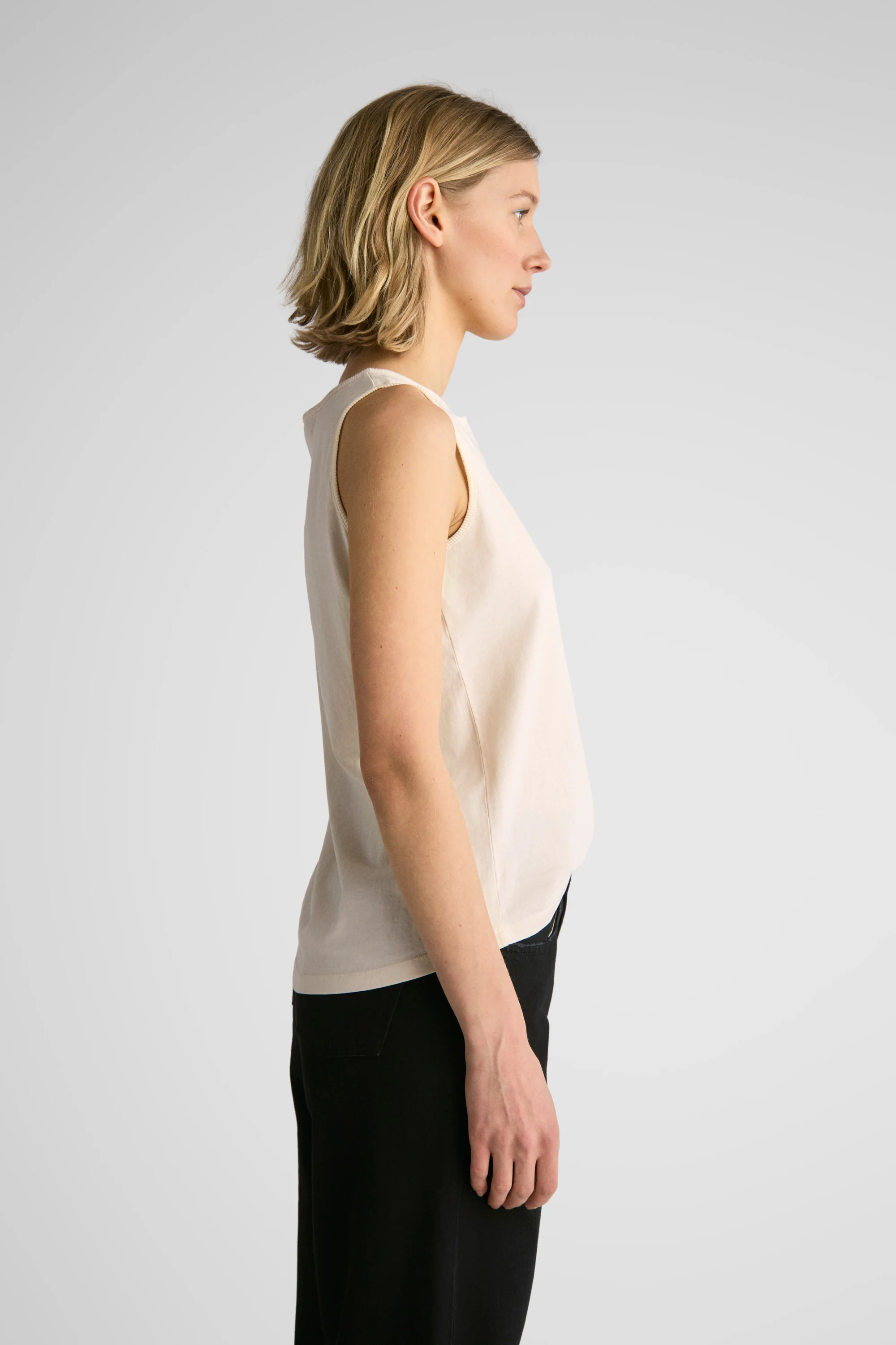 Eva Bone - Image 4
