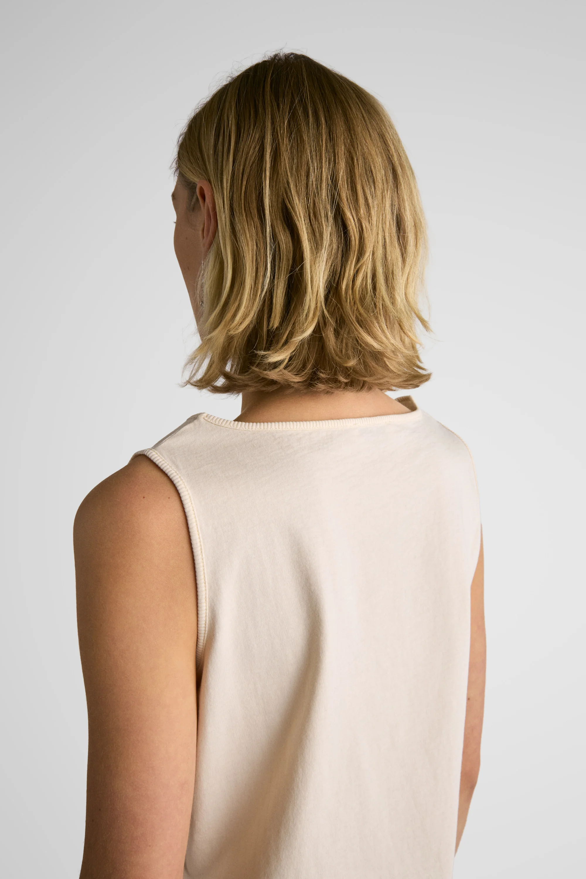 Eva Bone - Image 9