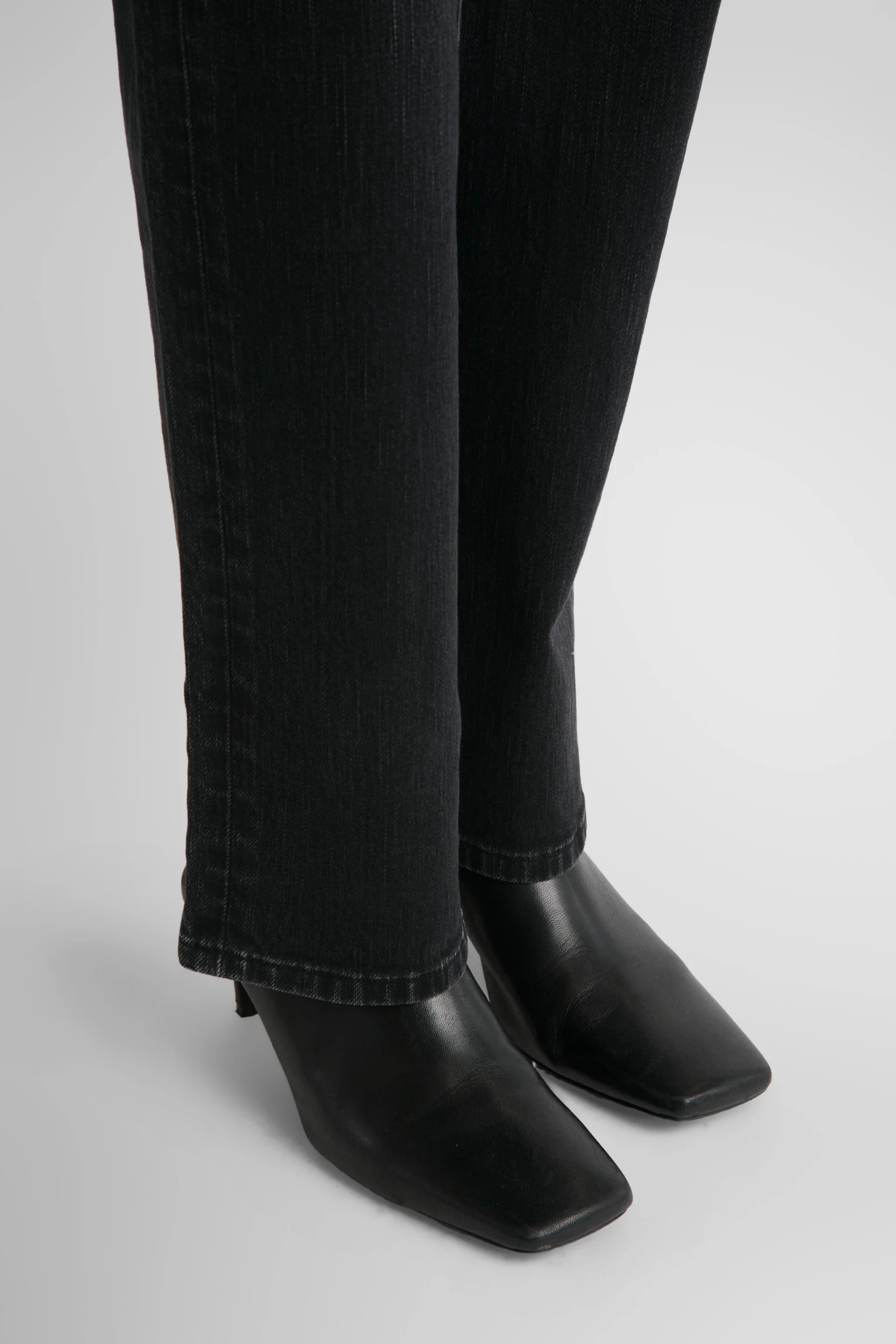 Page Japan Black Dusk - Image 8