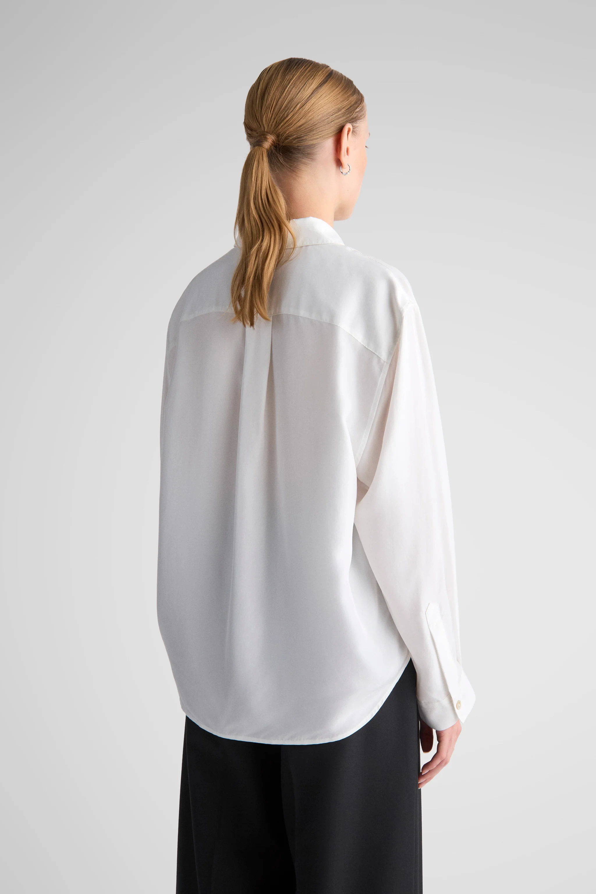 Tiki White Silk - Image 5