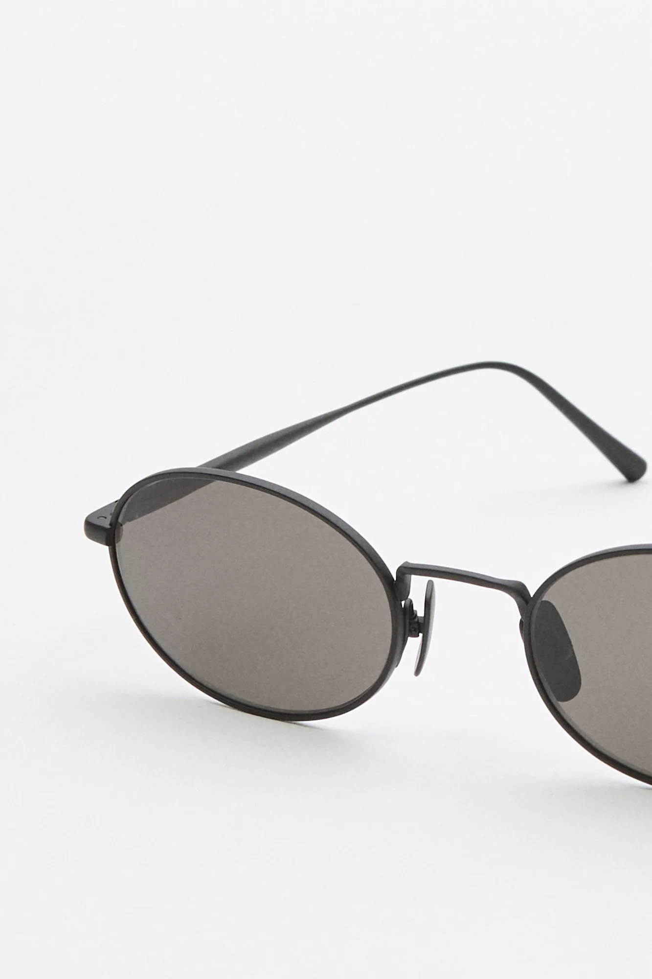 Titan Oval Matte Black - Image 2
